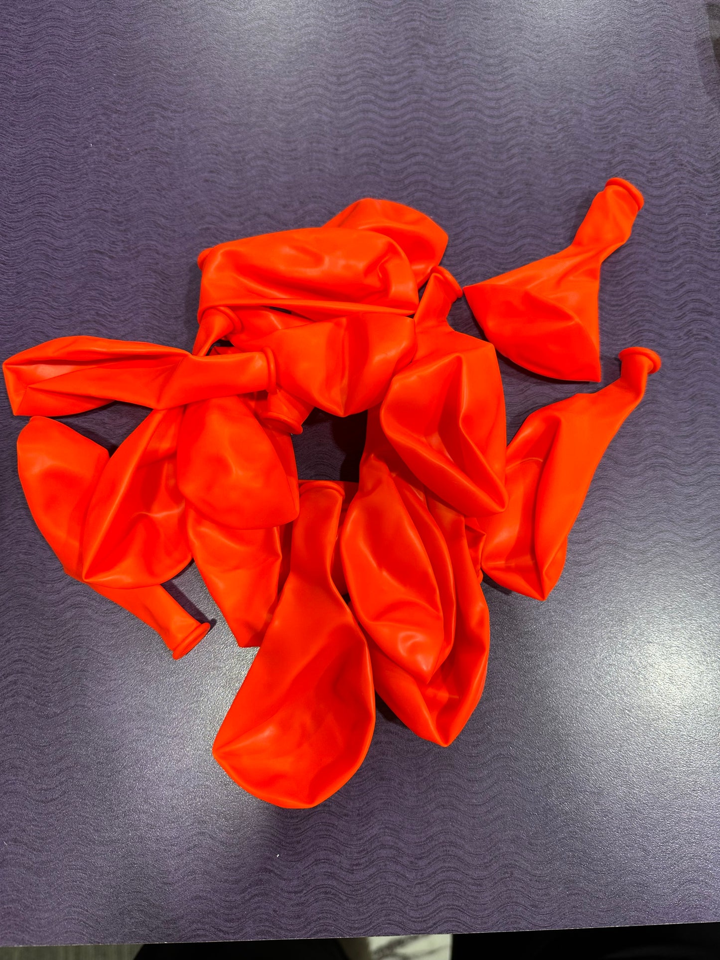 11" Latex - Neon Orange