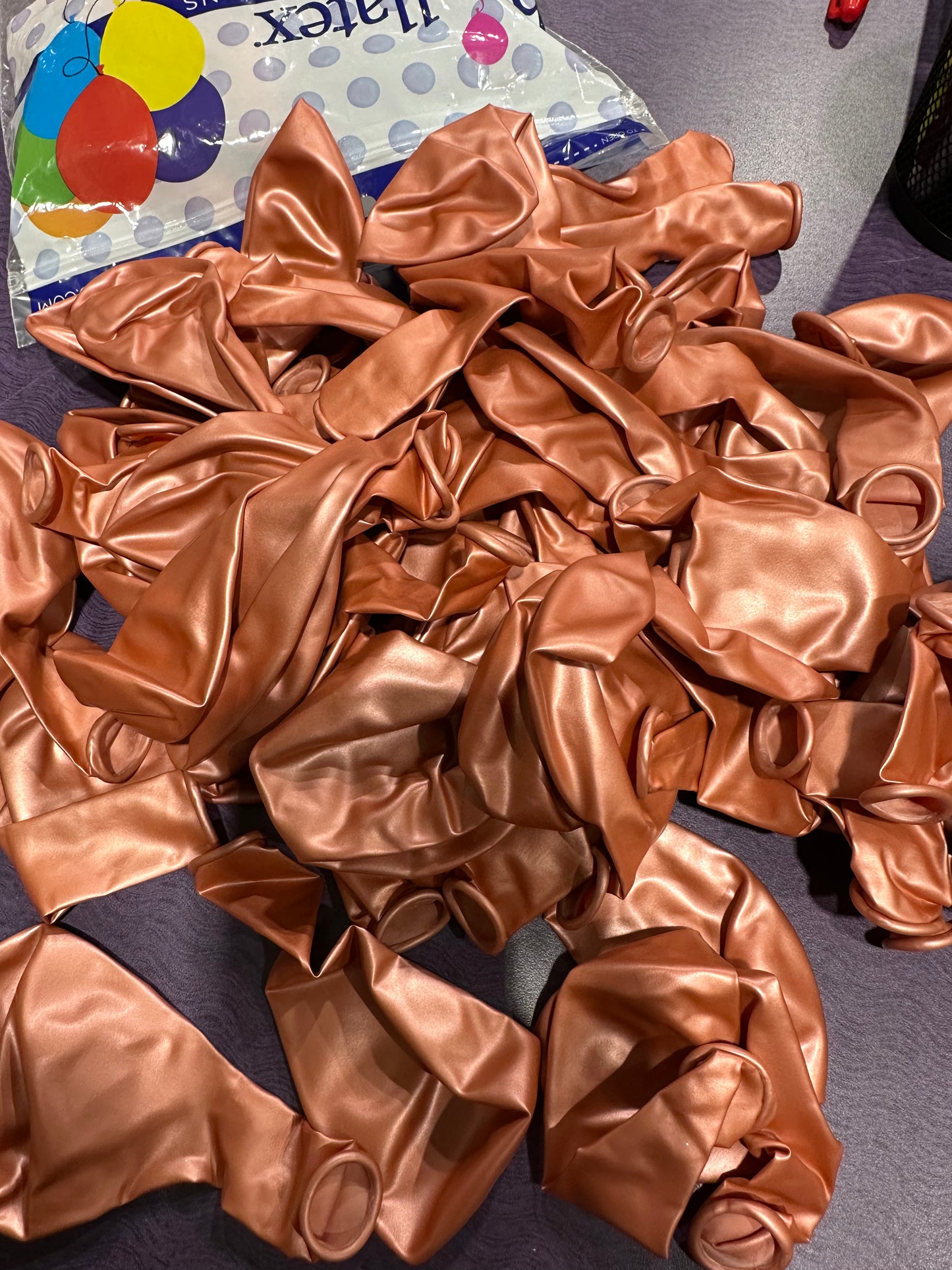 11" Latex - Metallic Rose Gold