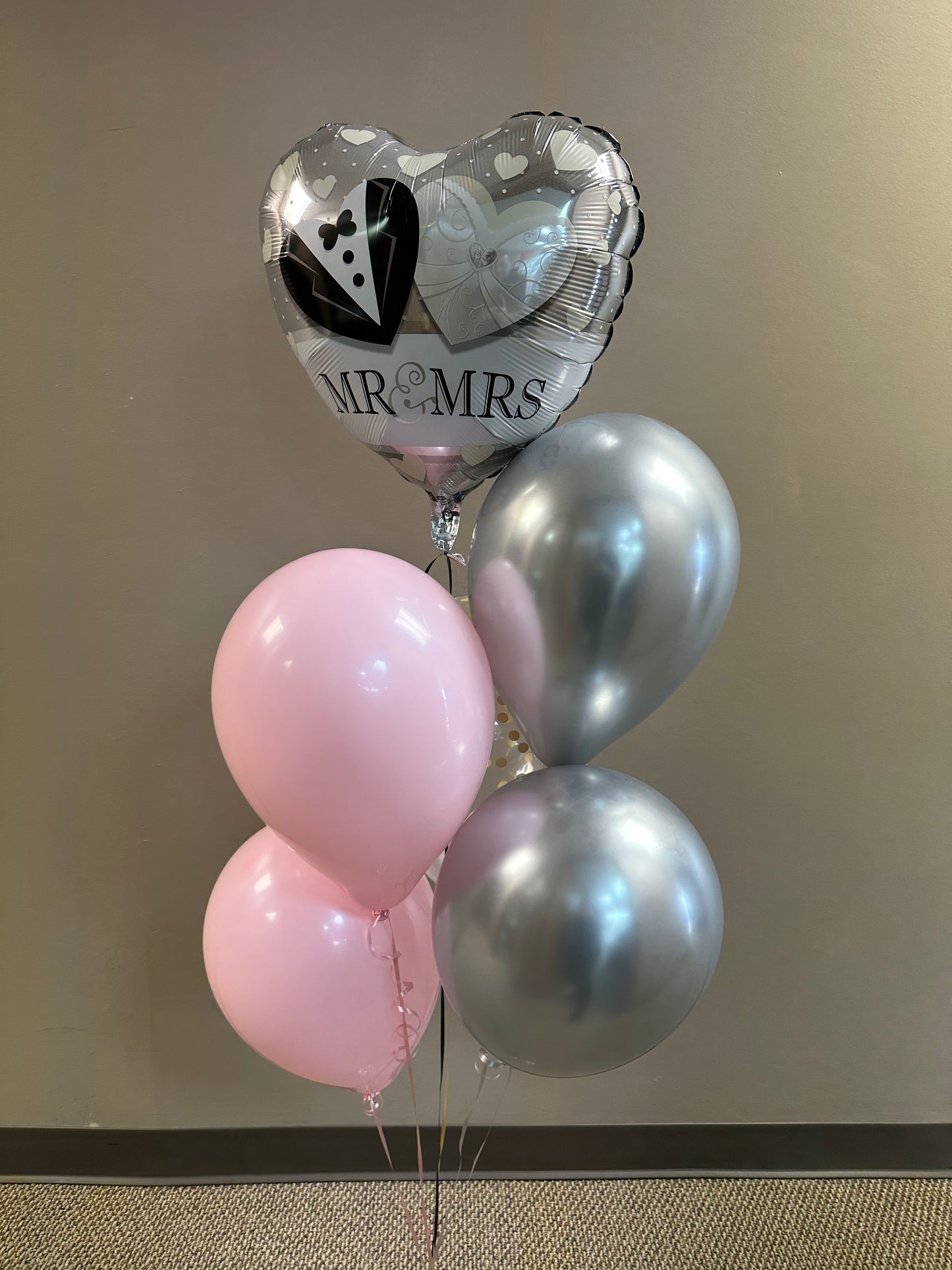 Mr & Mrs Wedding