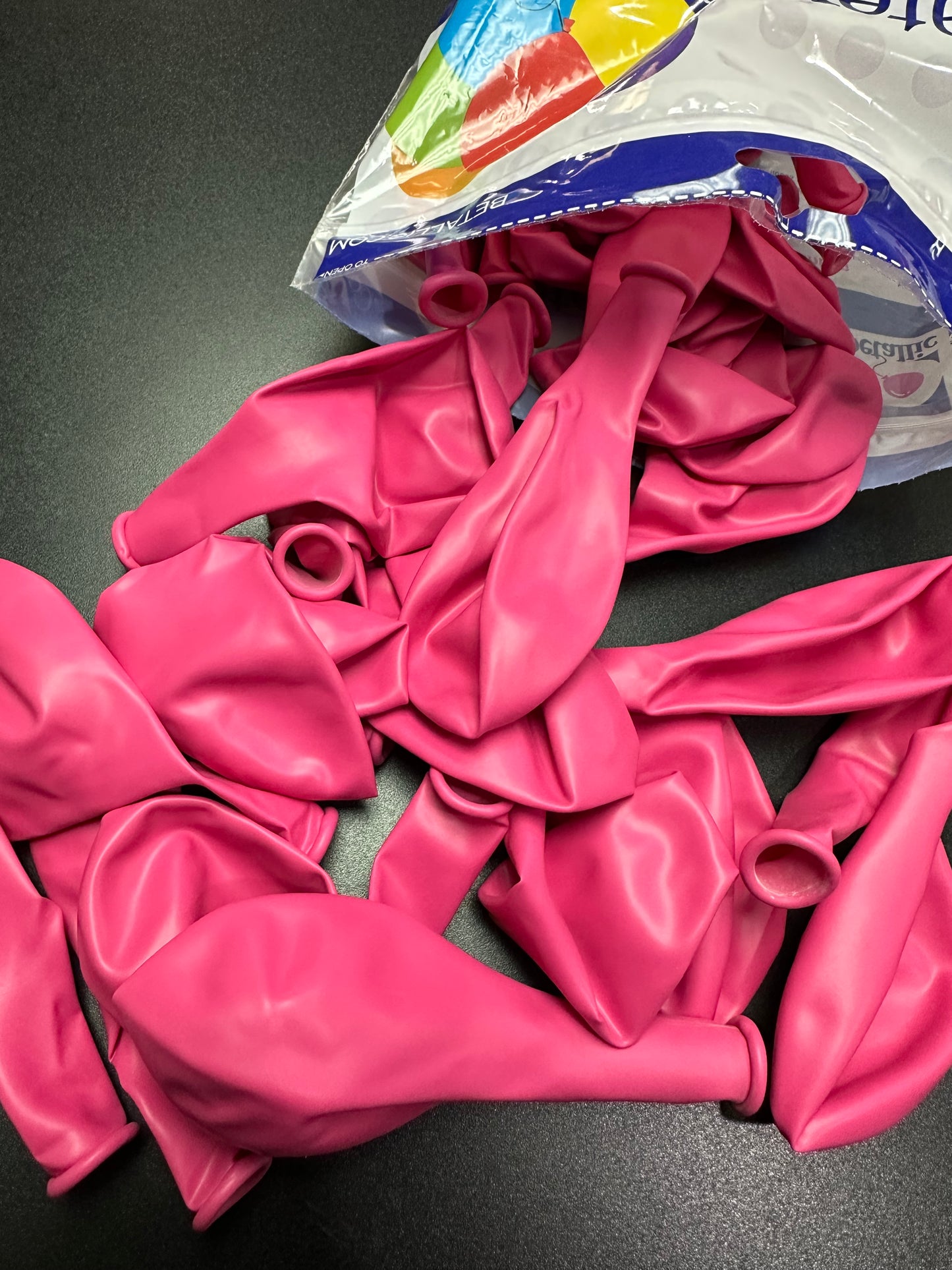 11" Latex - Fuchsia