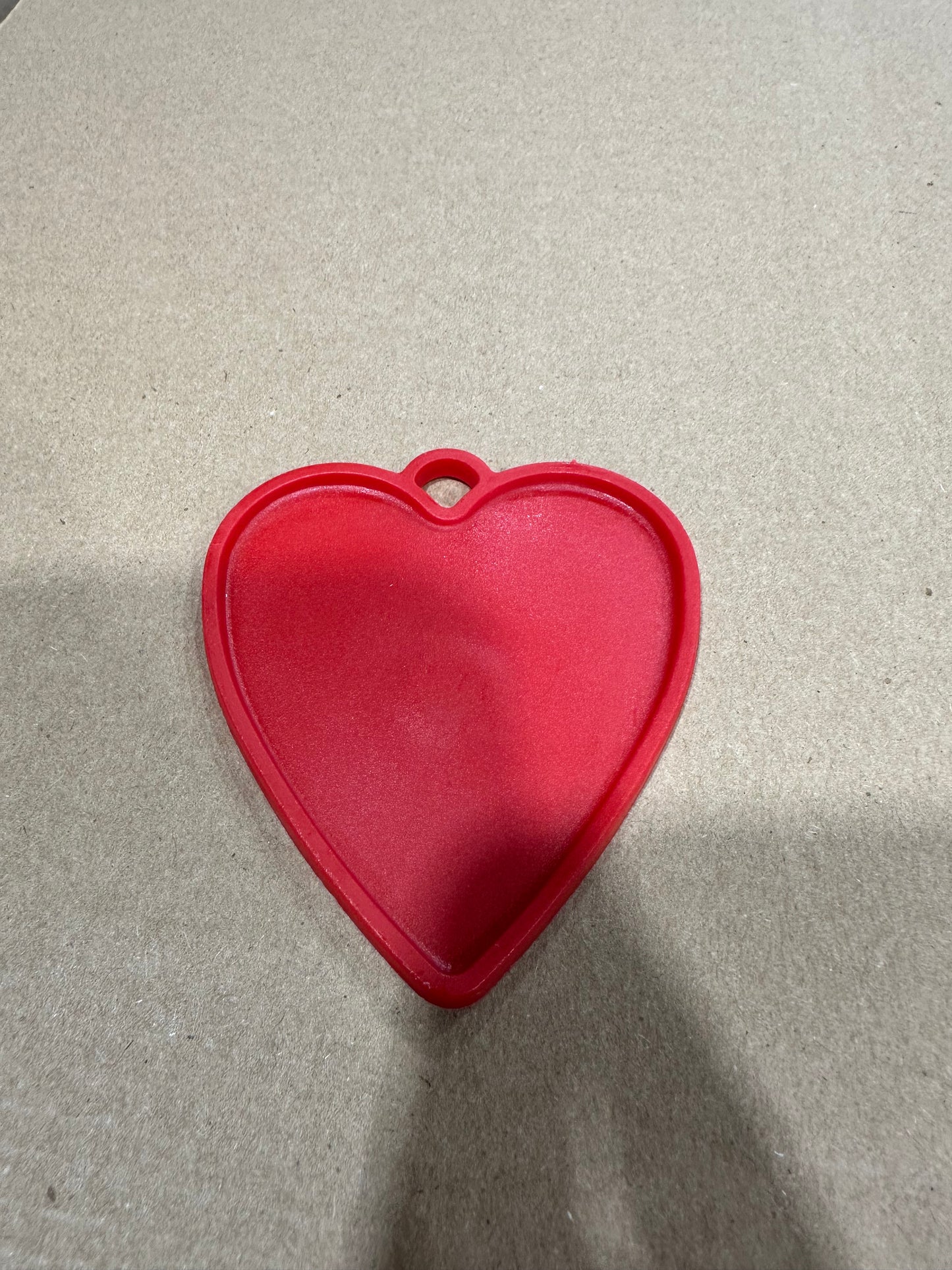 Red - 8 Gram Heart Weight