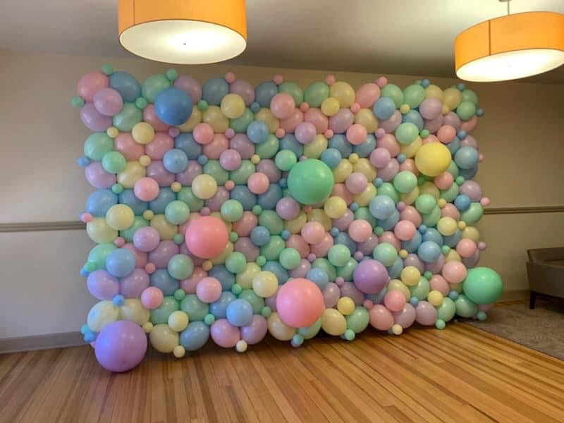 Balloon Wall - Grid Style