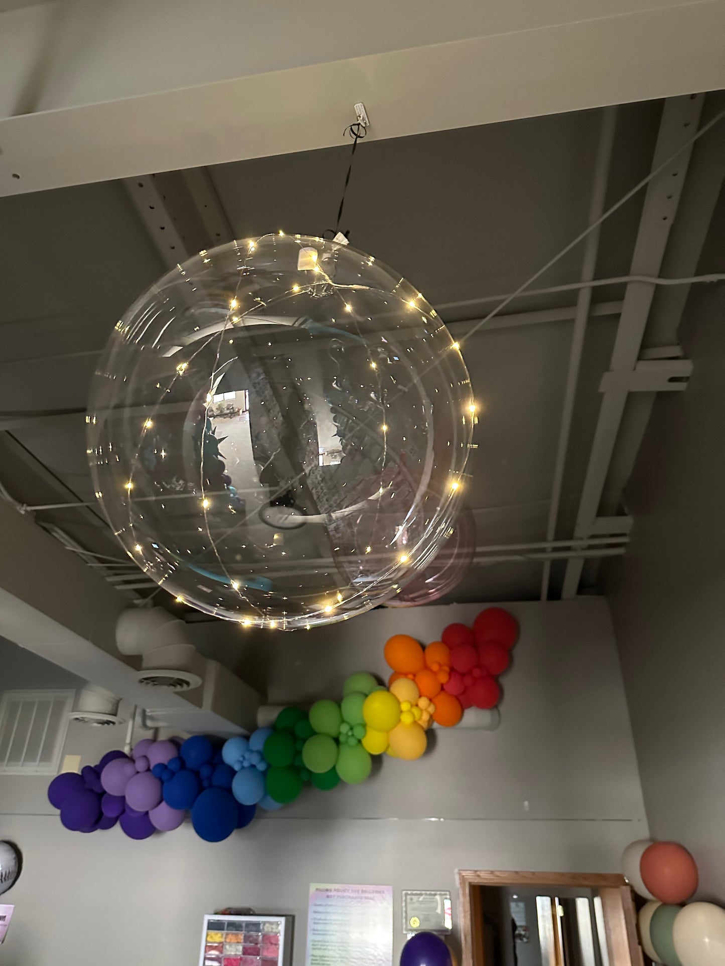 Crystal Clearz - Large W/ Fairy Lights